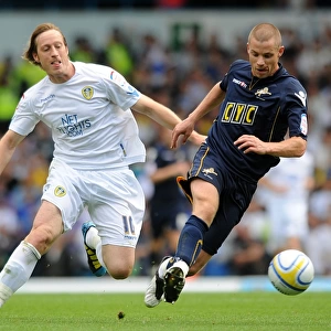 npower Football League Championship Jigsaw Puzzle Collection: 21-08-2010 v Leeds United, Elland Road