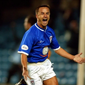 Millwall vs Leicester City: Dennis Wise Scores the Equalizer in Nationwide League Division One Thriller