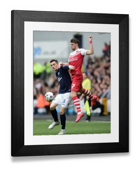 Framed Print : Millwall vs Charlton Athletic: A Rivaling Rivalry at The Den - Williams vs Gudmundsson (Sky Bet Championship)