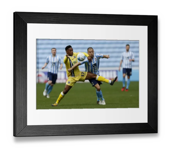 Framed Print : Mahlen Romeo vs. Joe Cole: Intense Rivalry in Sky Bet League One - Coventry City vs. Millwall (2015-16) Framed Print : Mahlen Romeo vs. Joe Cole: Intense Rivalry in Sky Bet League One - Coventry City vs. Millwall (2015-16)