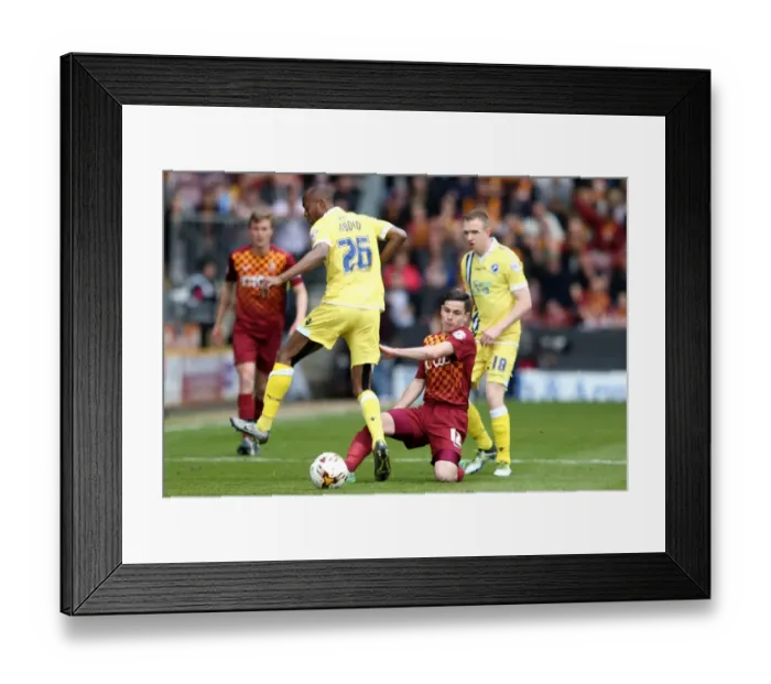 Framed Print : Sky Bet League One - Bradford City v Millwall - Play Off - First Leg - Coral Windows Framed Print : Sky Bet League One - Bradford City v Millwall - Play Off - First Leg - Coral Windows