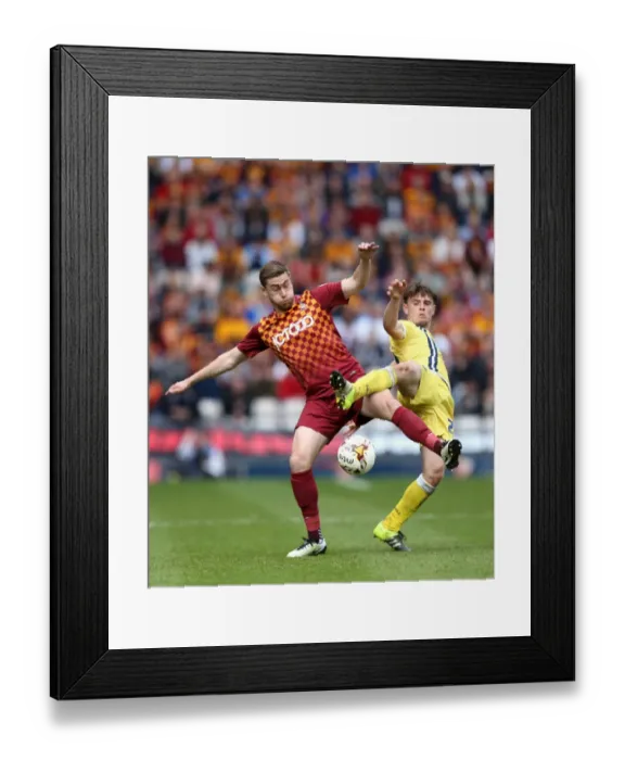 Framed Print : Millwall vs. Bradford City: Intense Rivalry in the Sky Bet League One Play-Offs (2015-16) Framed Print : Millwall vs. Bradford City: Intense Rivalry in the Sky Bet League One Play-Offs (2015-16)