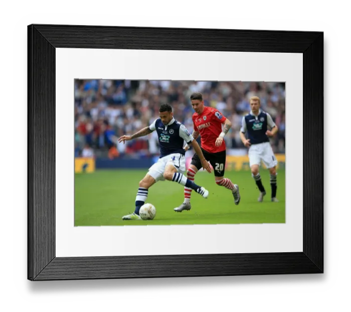 Framed Print : Intense Rivalry at Wembley: Hammill vs Edwards Battle for Play-Off Supremacy - Barnsley vs Millwall