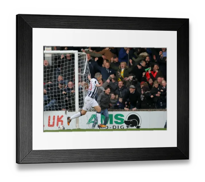 Framed Print : Steve Morison's Hat-Trick: Scunthorpe United vs. Millwall in Sky Bet League One Playoff Semi-Final Framed Print : Steve Morison's Hat-Trick: Scunthorpe United vs. Millwall in Sky Bet League One Playoff Semi-Final