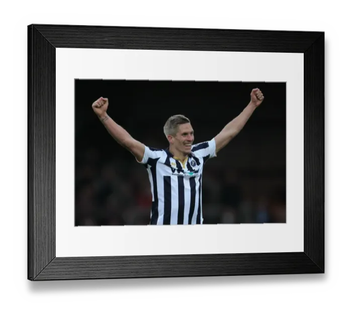 Framed Print : Millwall's Steve Morison Rejoices in Playoff Semi-Final Victory over Scunthorpe United (Sky Bet League One) Framed Print : Millwall's Steve Morison Rejoices in Playoff Semi-Final Victory over Scunthorpe United (Sky Bet League One)