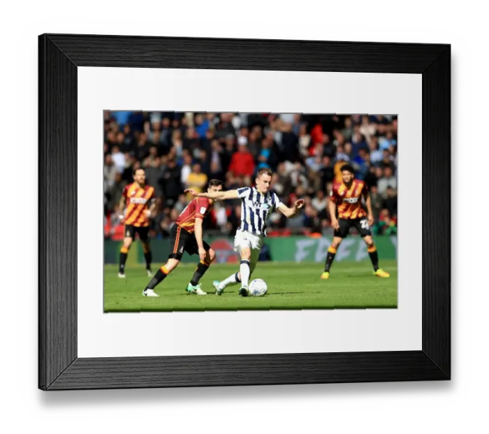 Framed Print : Bradford City vs Millwall - Sky Bet League One Play-Off Final at Wembley Stadium: Jed Wallace in Action Framed Print : Bradford City vs Millwall - Sky Bet League One Play-Off Final at Wembley Stadium: Jed Wallace in Action
