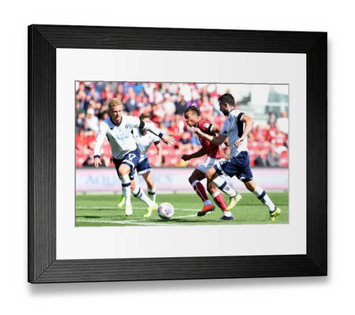 Framed Print : Bristol City vs Millwall: Intense Battle for the Ball between Bobby Reid and Conor McLaughlin Framed Print : Bristol City vs Millwall: Intense Battle for the Ball between Bobby Reid and Conor McLaughlin