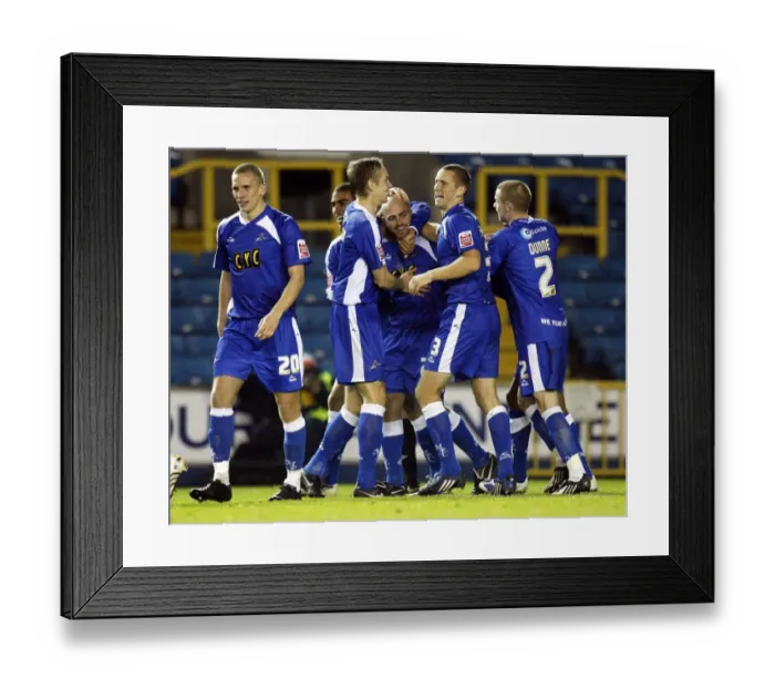 Framed Print : FA Cup Second Round - Replay - Millwall v Staines - The New Den