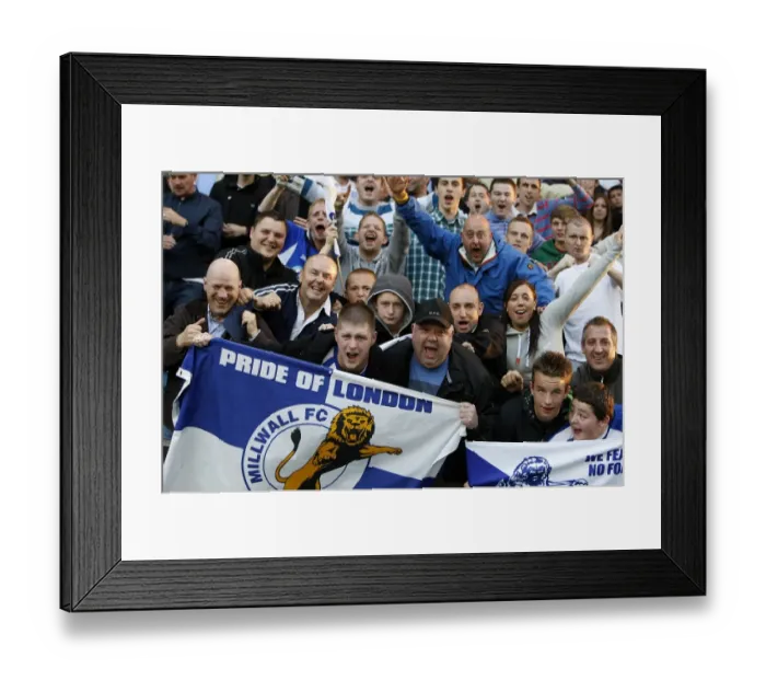 Framed Print : Millwall Fans Gathered at The New Den before Play Off Semi Final vs Huddersfield Town, Football League One