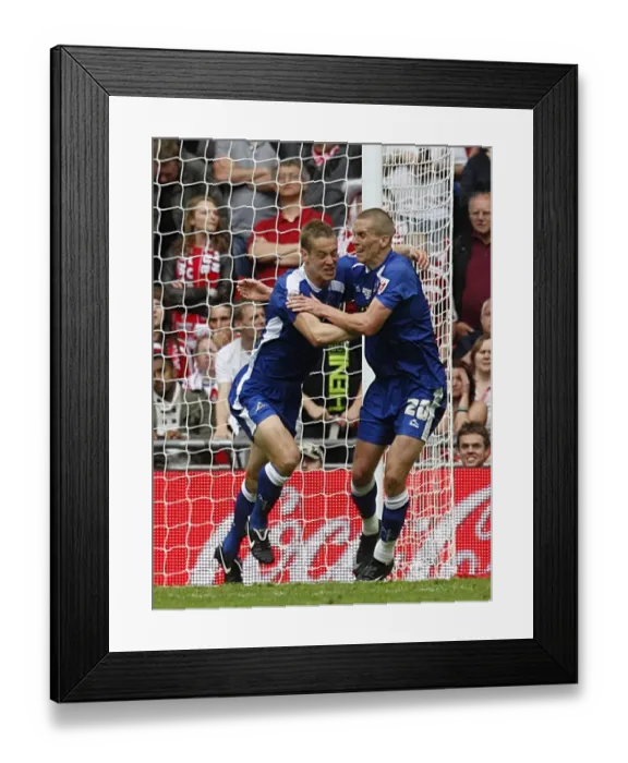 Framed Print : Millwall's Paul Robinson and Steve Morison Celebrate Opening Goal in League One Play-Off Final at Wembley