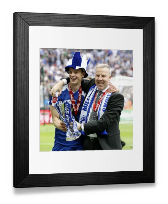Framed Print : Millwall Football Club: Kenny Jackett and Paul Robinson's Triumphant Wembley Finale (The Celebration) - Coca-Cola Football League One Play Off Championship