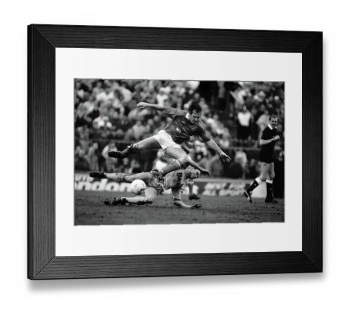 Framed Print : FA Cup - 4th Round - Millwall v Cambridge United - The Den Framed Print : FA Cup - 4th Round - Millwall v Cambridge United - The Den