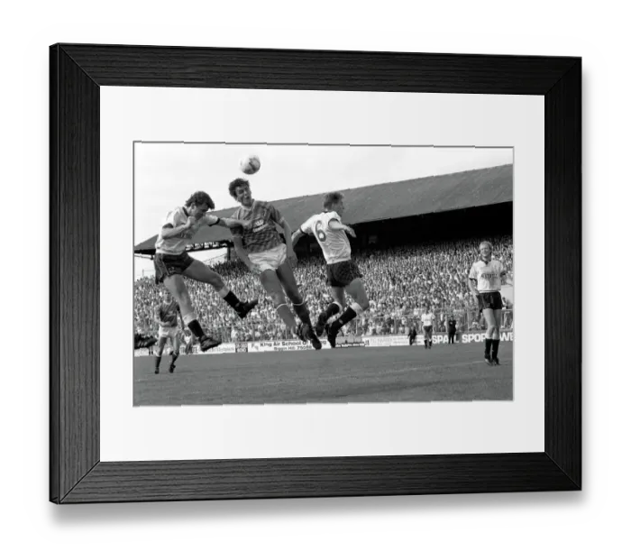 Framed Print : Soccer - Barclays League Division One - Millwall v Derby - The Den Framed Print : Soccer - Barclays League Division One - Millwall v Derby - The Den