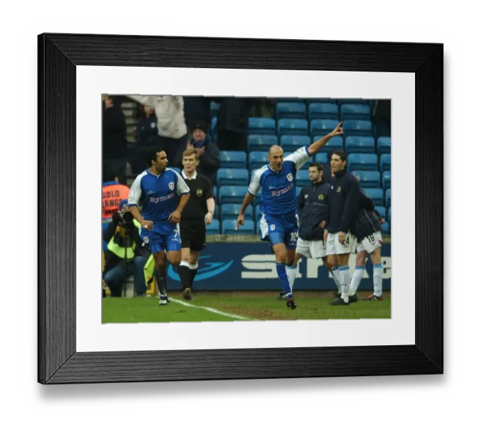 Framed Print : Soccer - AXA FA Cup - Fifth Round - Millwall v Burnley Framed Print : Soccer - AXA FA Cup - Fifth Round - Millwall v Burnley