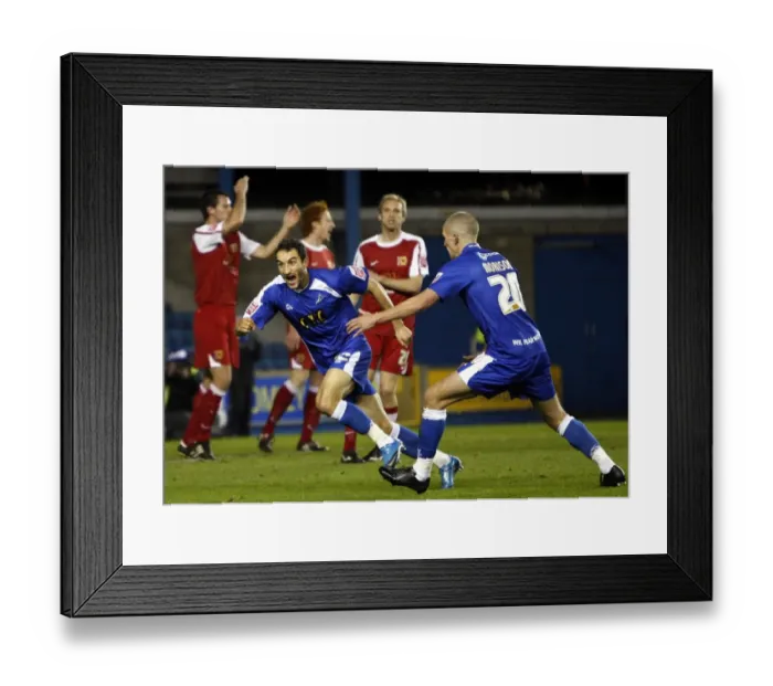 Framed Print : Coca-Cola Football League One - Milwall v MK Dons - The New Den Framed Print : Coca-Cola Football League One - Milwall v MK Dons - The New Den