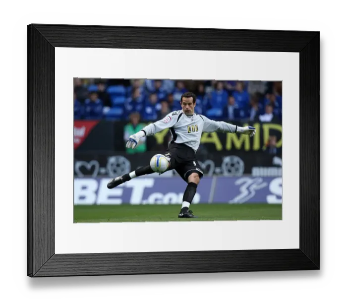 Framed Print : npower Football League Championship - Cardiff City v Millwall - Cardiff City Stadium