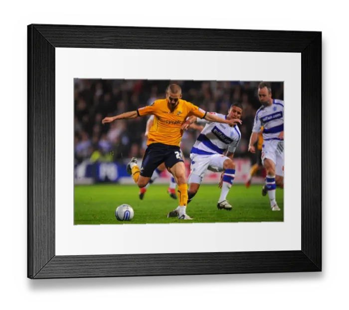 Framed Print : npower Football League Championship - Queens Park Rangers v Millwall - Loftus Road