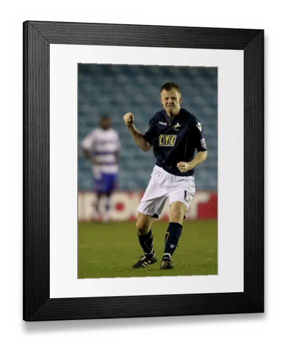Framed Print : npower Football League Championship - Millwall v Queens Park Rangers - The New Den