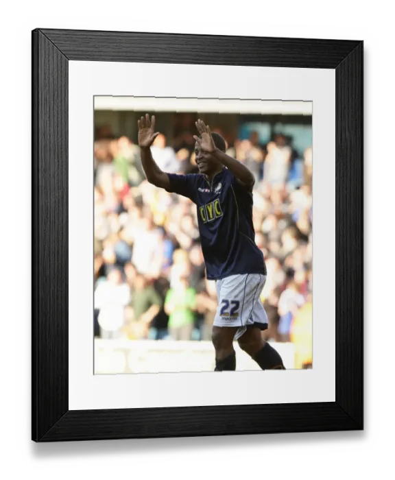 Framed Print : npower Football League Championship - Millwall v Cardiff City - The New Den