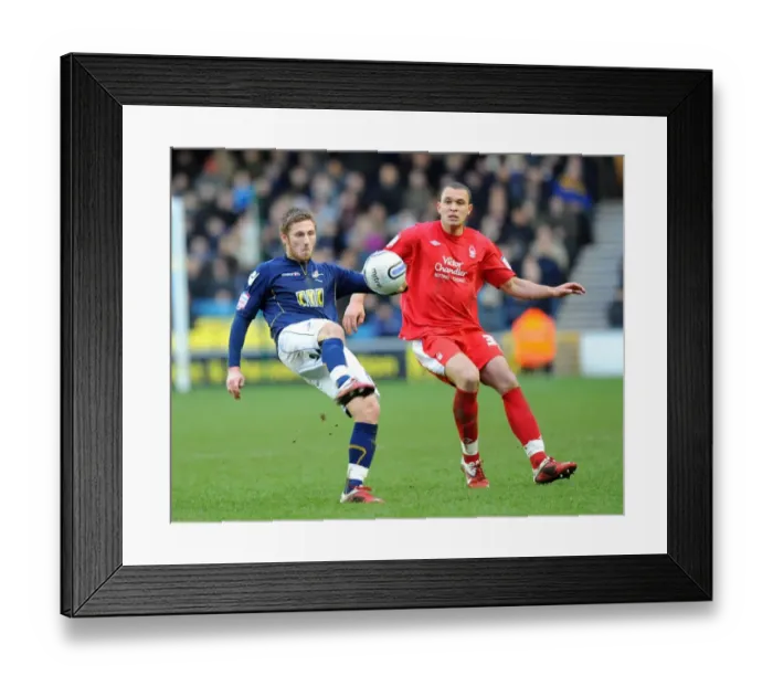 Framed Print : Championship Showdown: Henry vs Lynch at Millwall's The New Den (26-02-2011) Framed Print : Championship Showdown: Henry vs Lynch at Millwall's The New Den (26-02-2011)