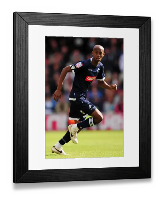 Framed Print : Millwall vs. West Ham United: Nadjim Abdou in Action at The Den - Npower Championship (17-09-2011) Framed Print : Millwall vs. West Ham United: Nadjim Abdou in Action at The Den - Npower Championship (17-09-2011)