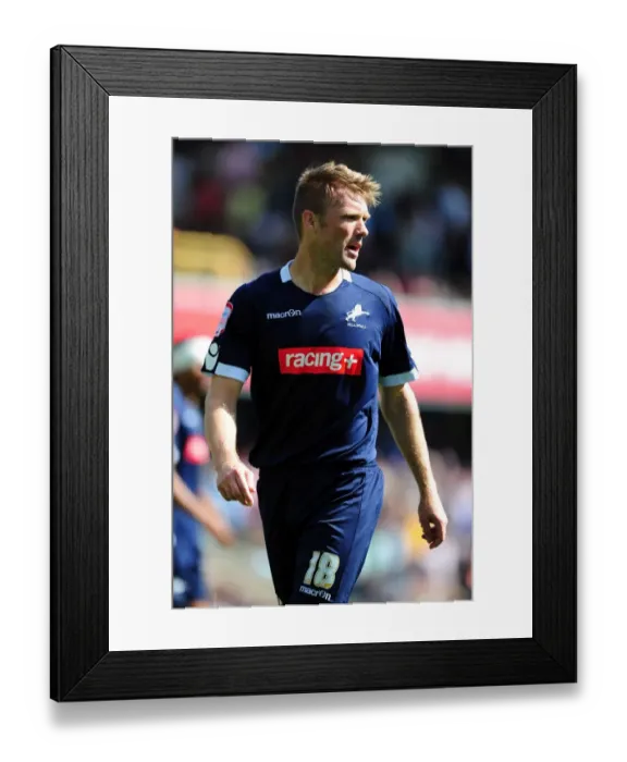 Framed Print : Millwall vs. West Ham United: Darren Ward in Action at The Den - Npower Championship (17-09-2011) Framed Print : Millwall vs. West Ham United: Darren Ward in Action at The Den - Npower Championship (17-09-2011)