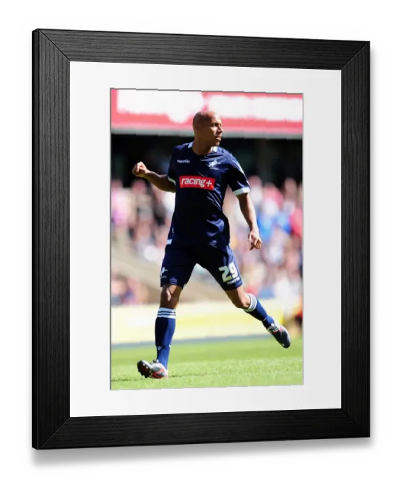 Framed Print : Millwall vs. West Ham United: Jordan Stewart at The Den - Npower Championship Clash (17-09-2011) Framed Print : Millwall vs. West Ham United: Jordan Stewart at The Den - Npower Championship Clash (17-09-2011)