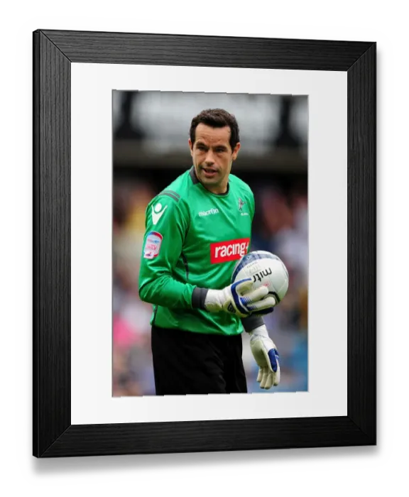 Framed Print : Millwall vs. Nottingham Forest: David Forde in Action at The Den - Npower Championship (13-08-2011) Framed Print : Millwall vs. Nottingham Forest: David Forde in Action at The Den - Npower Championship (13-08-2011)
