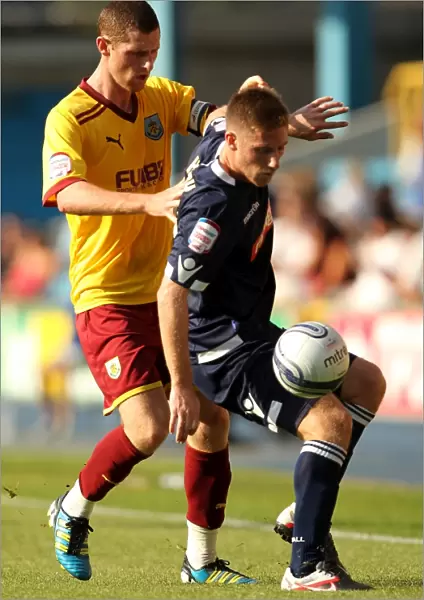 Battleground The Den: Millwall vs. Burnley - Chris McCann vs. James Henry in Npower Championship Clash (10-01-2011)
