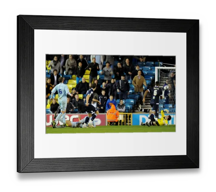 Framed Print : npower Football League Championship - Millwall v Coventry City - The Den Framed Print : npower Football League Championship - Millwall v Coventry City - The Den