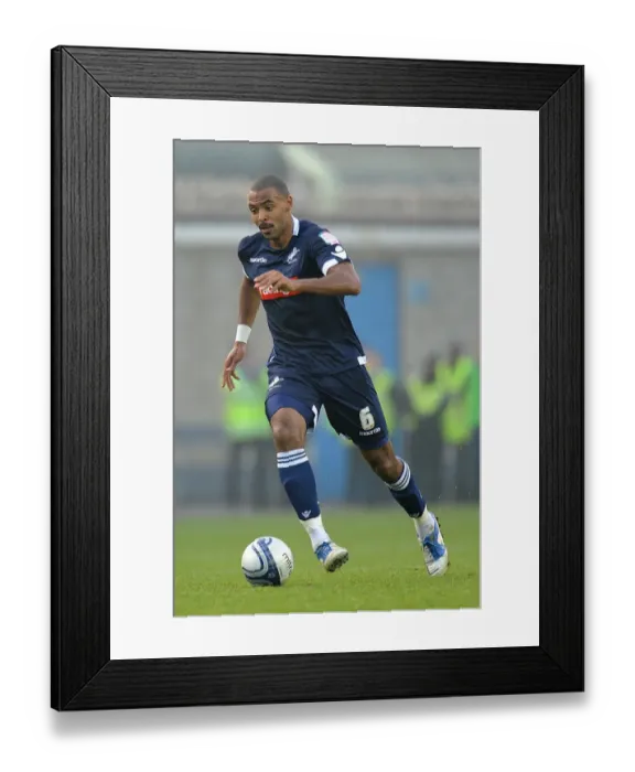 Framed Print : Millwall's Liam Trotter in Action against Bristol City at The Den, Npower Championship (2011) Framed Print : Millwall's Liam Trotter in Action against Bristol City at The Den, Npower Championship (2011)