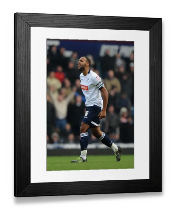 Framed Print : Millwall's Liam Trotter Scores Historic Goal Against Rival West Ham United in Npower Championship (04-02-2012, Upton Park)