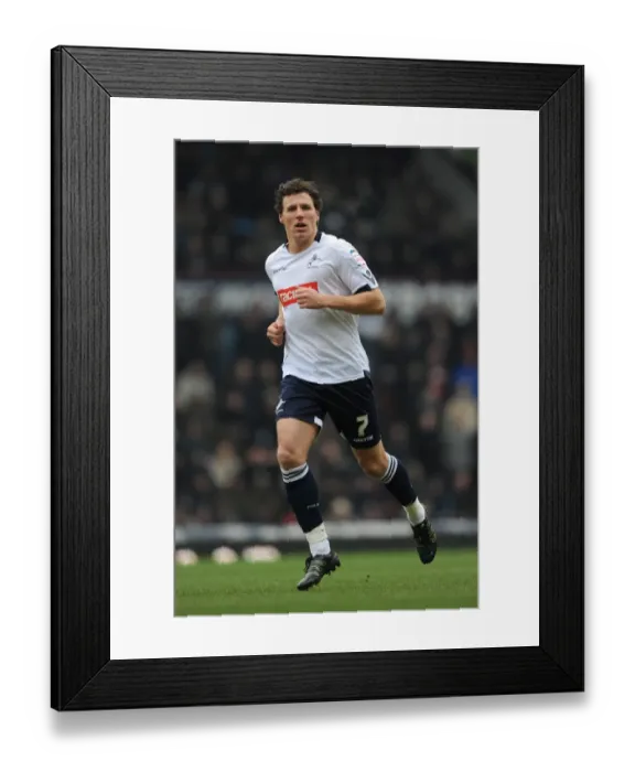 Framed Print : Millwall vs. West Ham United: Darius Henderson Scores at Upton Park (Npower Championship, 04-02-2012) Framed Print : Millwall vs. West Ham United: Darius Henderson Scores at Upton Park (Npower Championship, 04-02-2012)