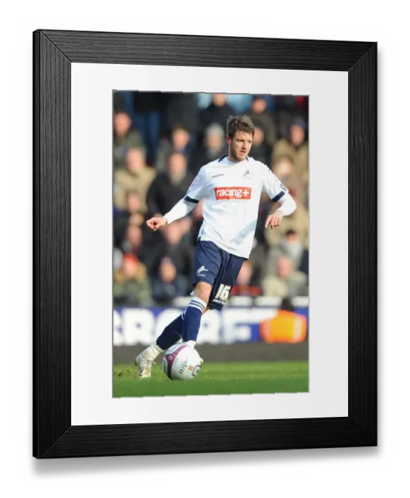 Framed Print : Millwall vs. West Ham United: Npower Championship Showdown at Upton Park (February 4, 2012) Framed Print : Millwall vs. West Ham United: Npower Championship Showdown at Upton Park (February 4, 2012)