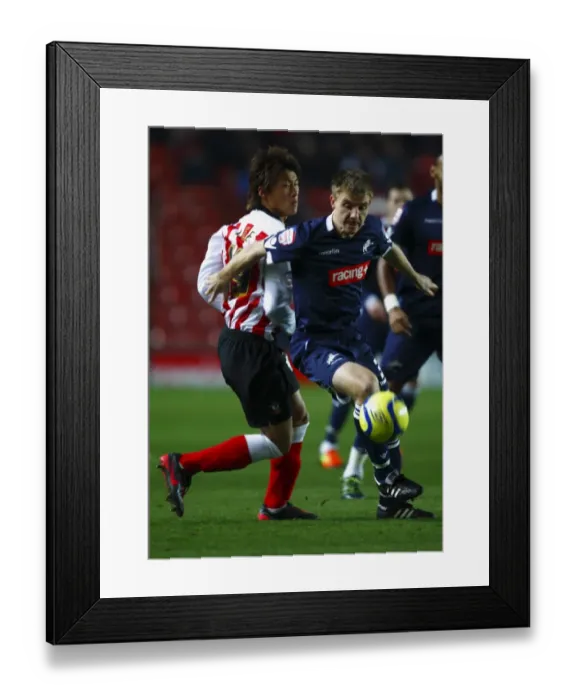 Framed Print : FA Cup: Southampton vs Millwall - Tadanari Lee vs Tony Craig Framed Print : FA Cup: Southampton vs Millwall - Tadanari Lee vs Tony Craig