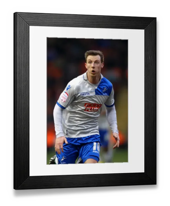 Framed Print : Millwall in Action against Blackpool in Npower Championship: Martyn Woolford at Bloomfield Road (February 9, 2013) Framed Print : Millwall in Action against Blackpool in Npower Championship: Martyn Woolford at Bloomfield Road (February 9, 2013)