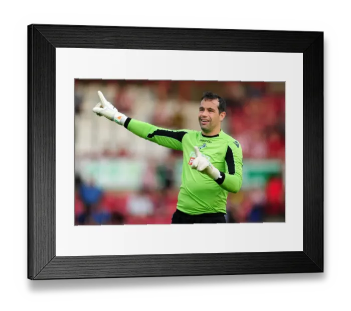 Framed Print : Millwall's David Forde in Action during Pre-Season Friendly against Brentford at Griffin Park (July 16, 2013)