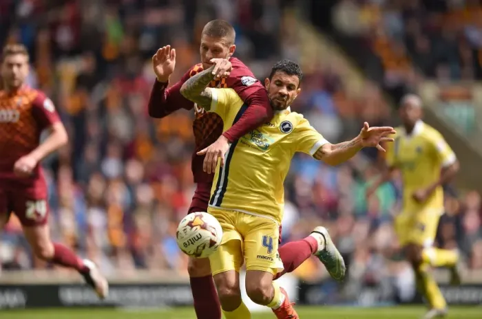 Framed Print : Bradford City vs. Millwall: Play-Off Battle - Proctor vs. Edwards Fight for Possession Framed Print : Bradford City vs. Millwall: Play-Off Battle - Proctor vs. Edwards Fight for Possession
