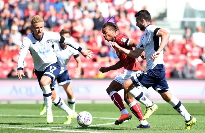 Framed Print : Bristol City vs Millwall: Intense Battle for the Ball between Bobby Reid and Conor McLaughlin Framed Print : Bristol City vs Millwall: Intense Battle for the Ball between Bobby Reid and Conor McLaughlin