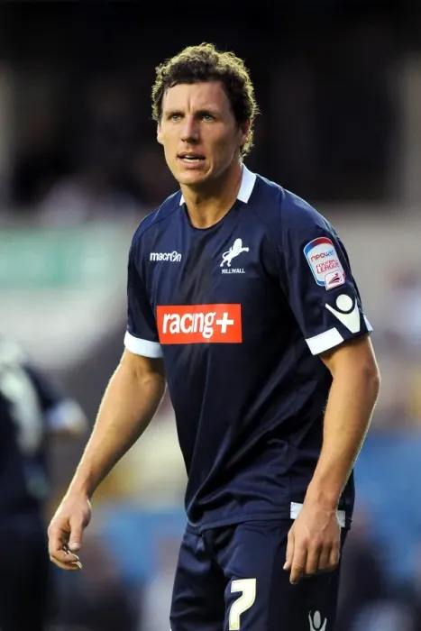Framed Print : Darius Henderson Scores: Millwall vs Peterborough United in Npower Championship 2011-12 at The Den Framed Print : Darius Henderson Scores: Millwall vs Peterborough United in Npower Championship 2011-12 at The Den