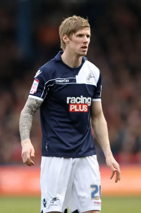 Framed Print : FA Cup Fifth Round: Andy Keogh Scores for Millwall against Luton Town at Kenilworth Road (16-02-2013) Framed Print : FA Cup Fifth Round: Andy Keogh Scores for Millwall against Luton Town at Kenilworth Road (16-02-2013)