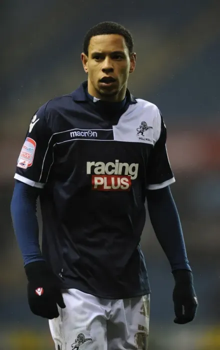 Framed Print : Millwall vs Burnley: Nathan Tyson at The Den - Npower Championship (19-01-2013) Framed Print : Millwall vs Burnley: Nathan Tyson at The Den - Npower Championship (19-01-2013)