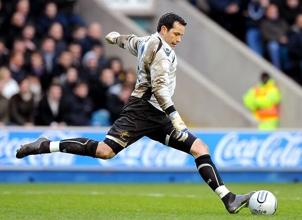Millwall vs. Nottingham Forest: David Forde in Action for The New Den's Npower Championship Clash (26-02-2011)