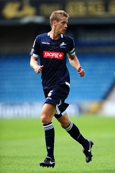 Millwall vs. Nottingham Forest: The Den - Paul Robinson in Action (Npower Football League Championship, 13-08-2011)