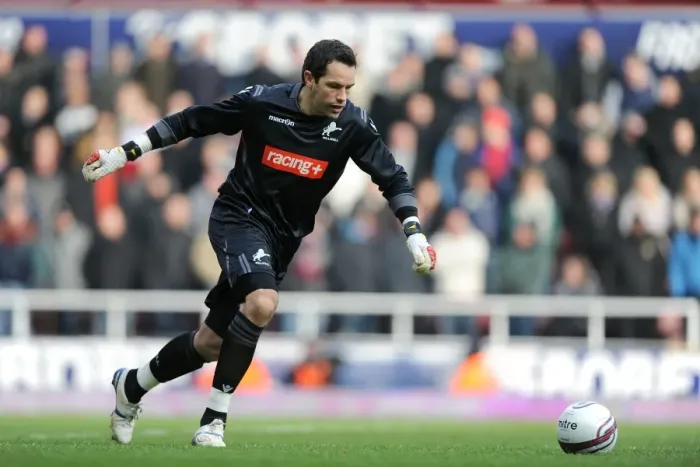 Framed Print : Millwall vs. West Ham United: David Forde in Action at Upton Park, Npower Championship (04-02-2012) Framed Print : Millwall vs. West Ham United: David Forde in Action at Upton Park, Npower Championship (04-02-2012)