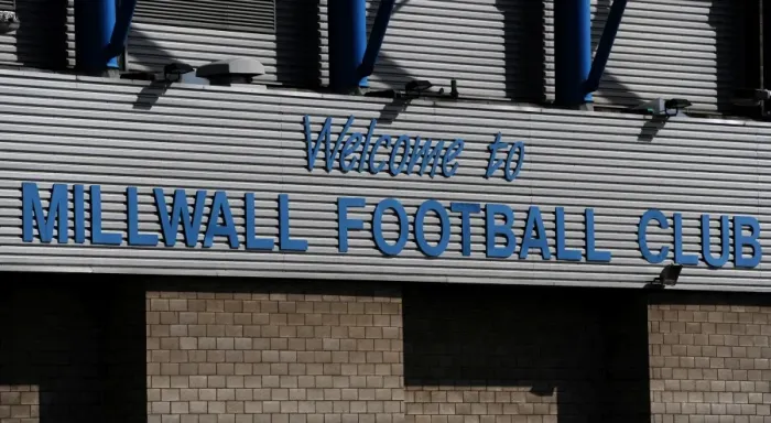 Framed Print : Millwall vs. West Ham United at The Den: Npower Championship Clash at Millwall's New Ground (17-09-2011)
