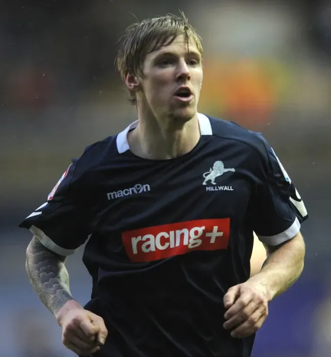 Framed Print : Millwall's Andrew Keogh Scores Dramatic FA Cup Fifth Round Goal Against Bolton Wanderers at The Den Framed Print : Millwall's Andrew Keogh Scores Dramatic FA Cup Fifth Round Goal Against Bolton Wanderers at The Den