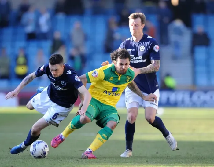 Framed Print : Millwall's Defensive Duo: Williams and Woolford Thwart Norwich City in The Den (Millwall v Norwich City, Sky Bet Championship)