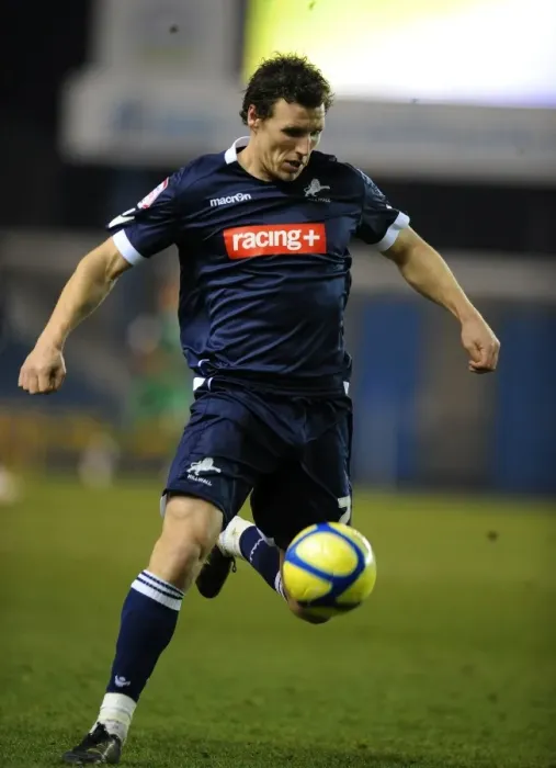 Framed Print : Millwall's FA Cup Upset: Darius Henderson Scores in Third Round Replay Against Dagenham & Redbridge at The Den Framed Print : Millwall's FA Cup Upset: Darius Henderson Scores in Third Round Replay Against Dagenham & Redbridge at The Den