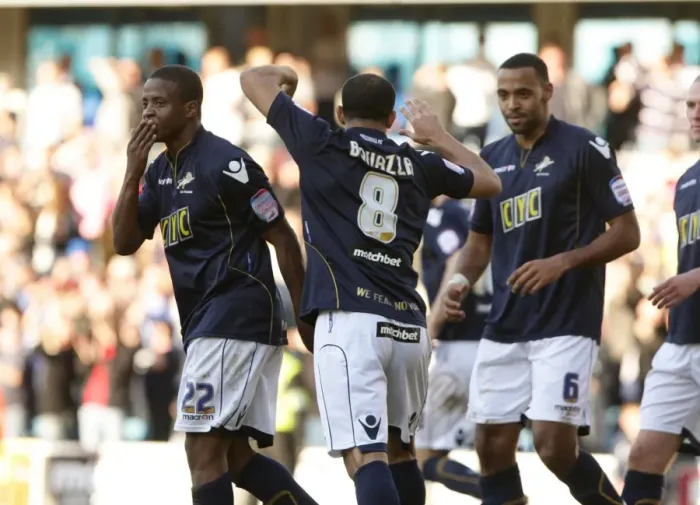 Framed Print : Millwall's Kevin Lisbie Scores the Winner Against Cardiff City in the Npower Championship (19-03-2011, The New Den)